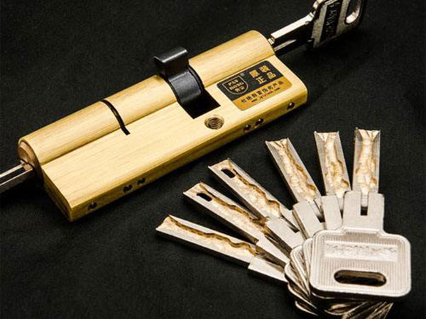 西区24小时上门开锁公司