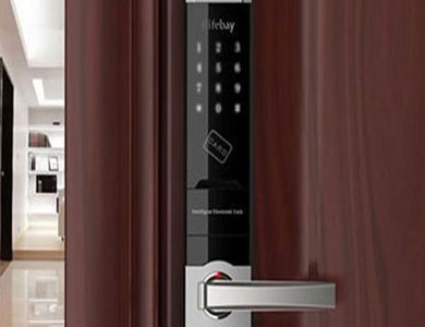 西区24小时上门开锁公司