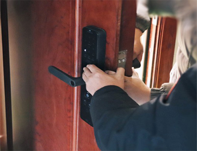 西区24小时上门开锁公司